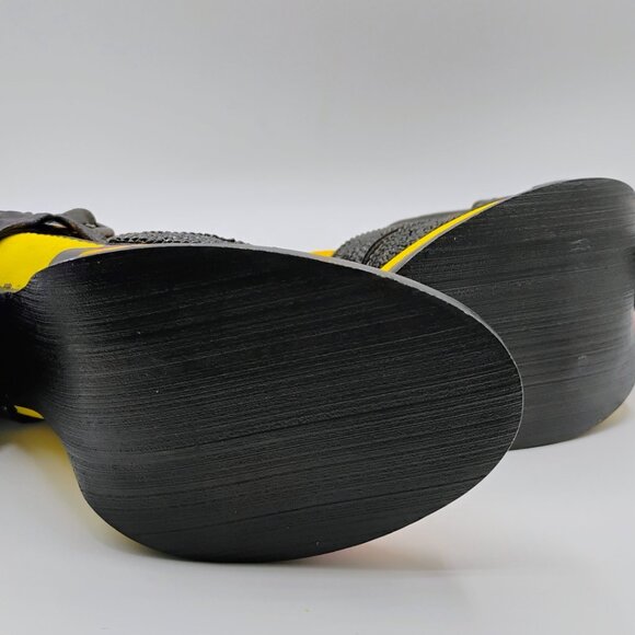 Size 8 hand painted boots - new condition - Picture 2 of 6